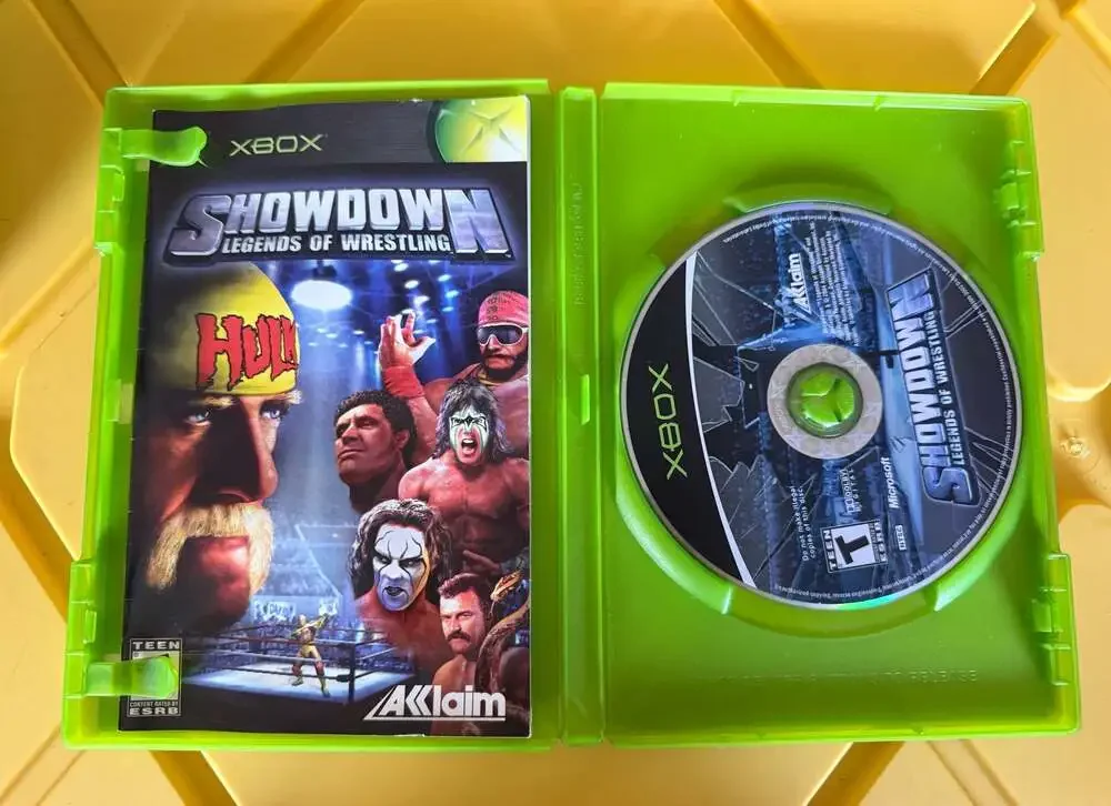 Showdown: Legends of Wrestling Complete with Manual and Disc